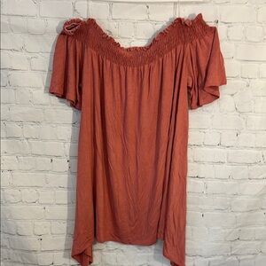 Veveret Women's Off-Shoulder Rust Top